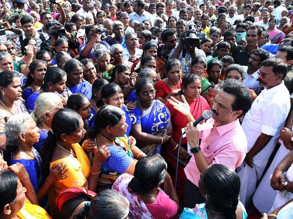 பாளையங்கோட்டையில் மக்கள் சந்திப்பு