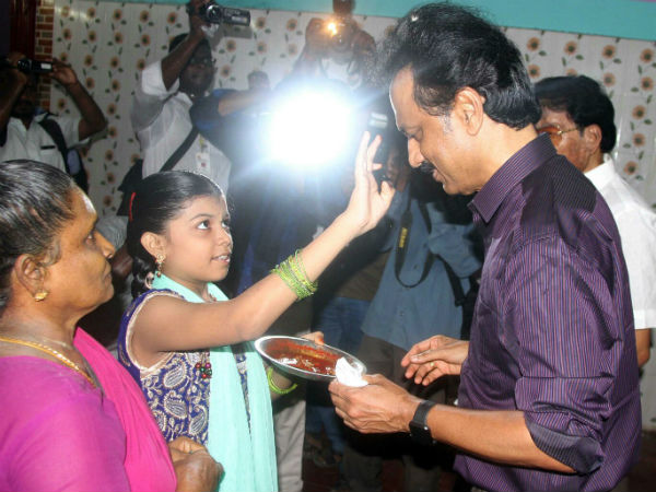உற்சாக வரவேற்பு