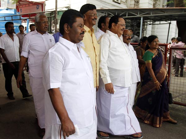 DMK members evicted from TN Assembly