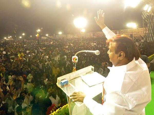 பட்டை நாமம் போட்ட ஜெ