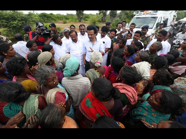 மாணவிகள் உற்சாகம்