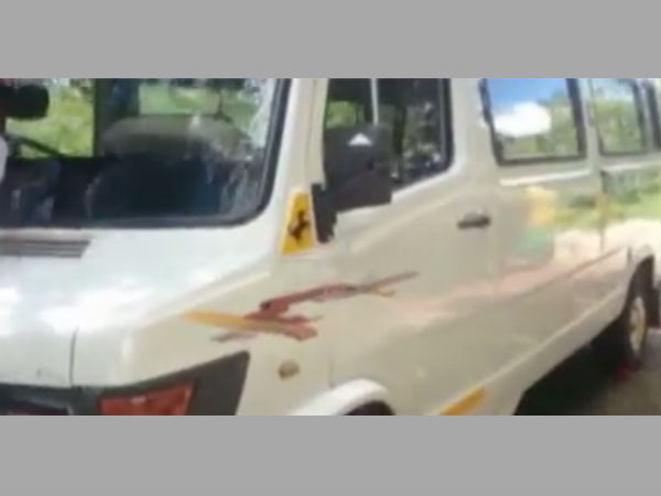 வாடகைக்கு ஓடிய வேன்