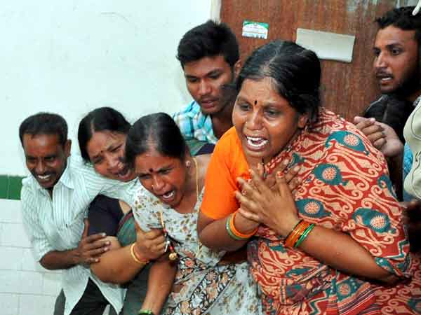 10 killed in bus-lorry crash in Telangana