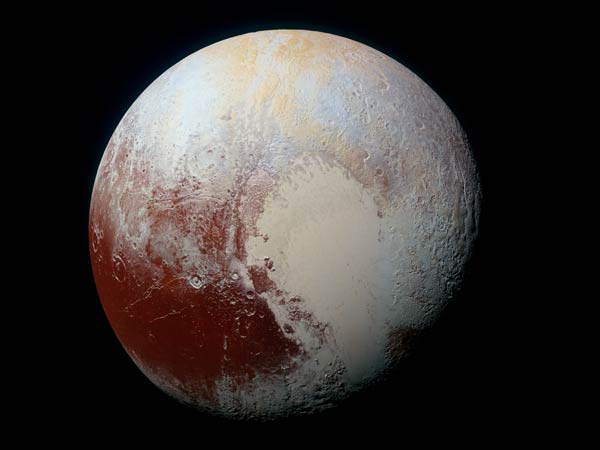 சிவப்பு நிறத்தின் பனிக்கட்டி...