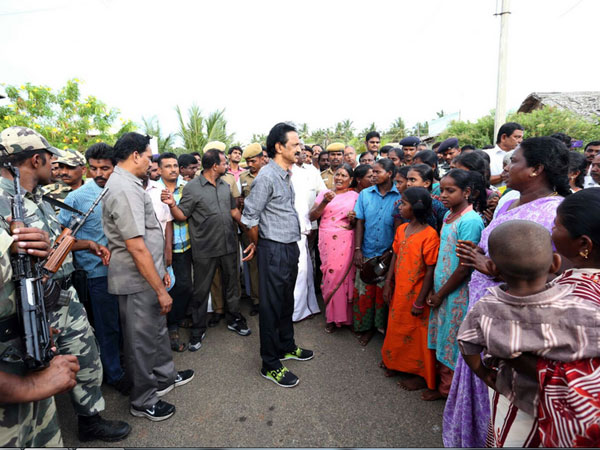 கல்லூரி மாணவர்களுடன் சந்திப்பு