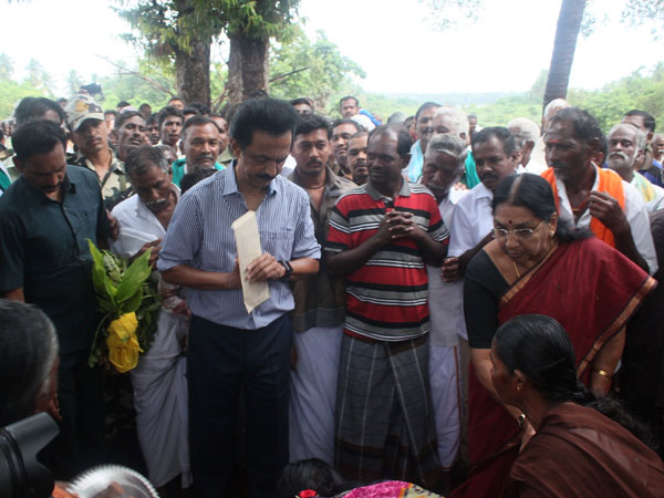மாற்றம் வேண்டும்