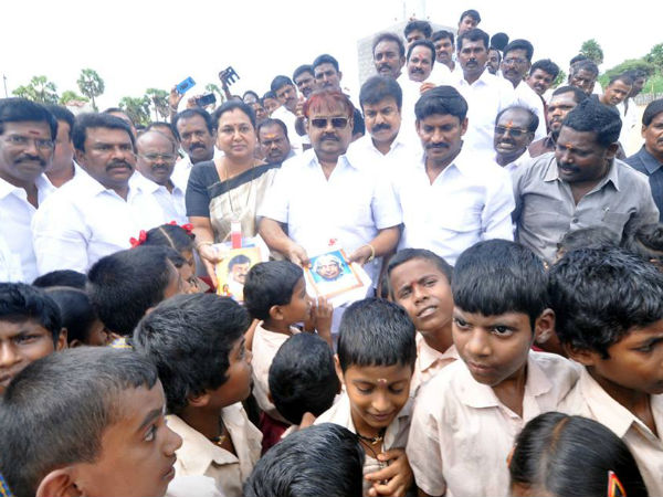 CM can go to Kodanadu, but not to Rameswaram, slams Vijayakanth