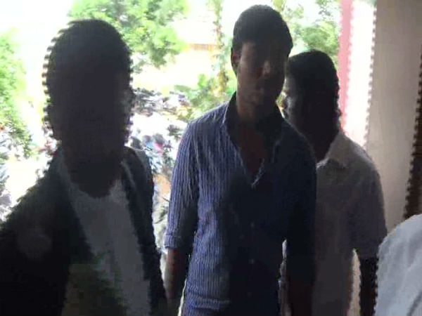 சேலம் சிறையில் அடைப்பு