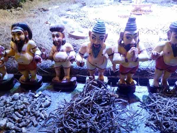 சித்தர்கள் கொலு