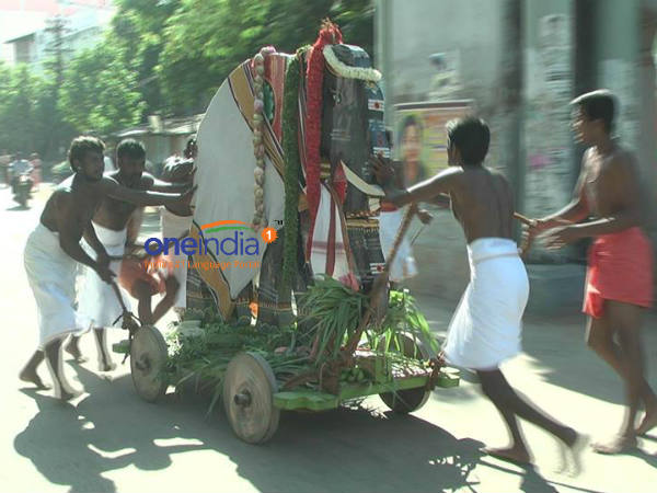 Eripatha Nayanar festival Karur Pasupatheeswars tempel