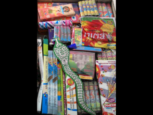சிறிய நிறுவனங்களும் விற்பனை: