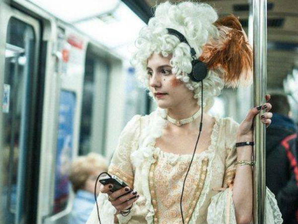 வாக்மேனில் பாடல்... வாக்மேனில் பாடல்...