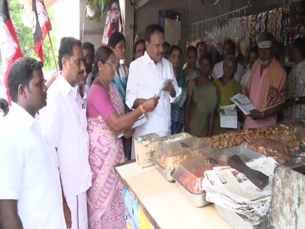 சாதனை பிரசுரங்கள்