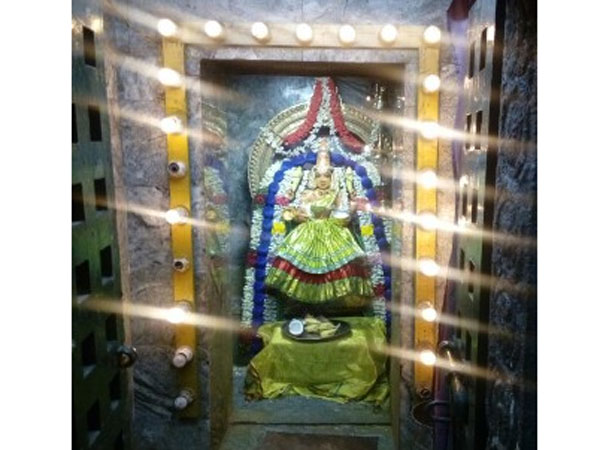 Aippasi Pournami: Annapisekam in Siva temple