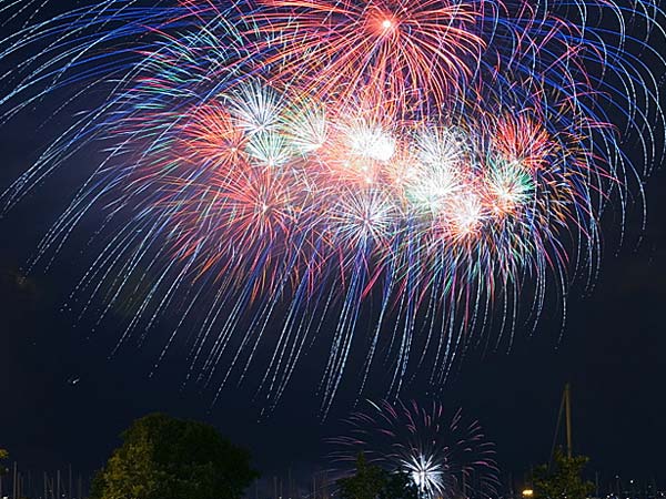 குதூகல தீபாவளி: