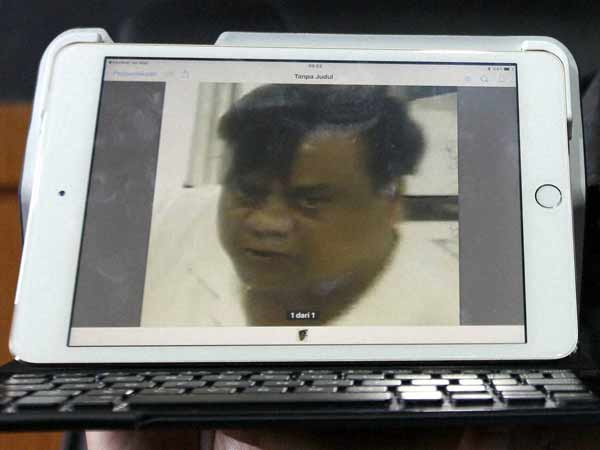 உள்ளூர்ச் சட்டப்படி கைது: உள்ளூர்ச் சட்டப்படி கைது: