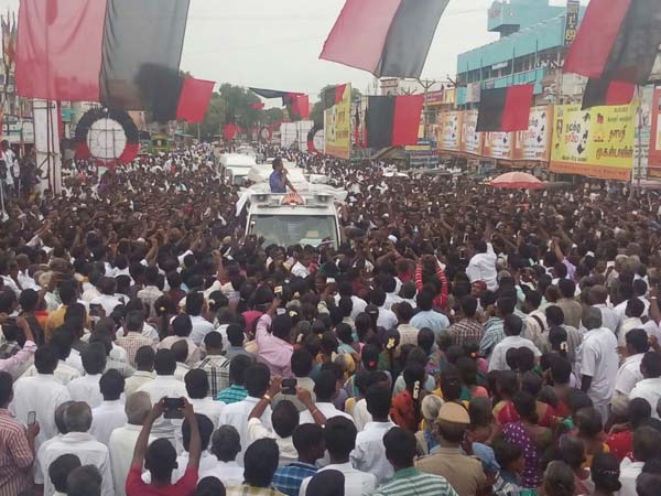 குழந்தைக்கு பெயர் சூட்டல்