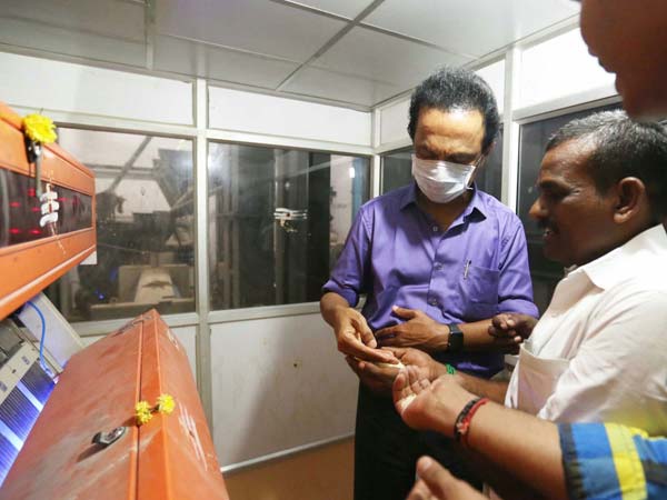 வணிகர்களிடம் குறை கேட்பு