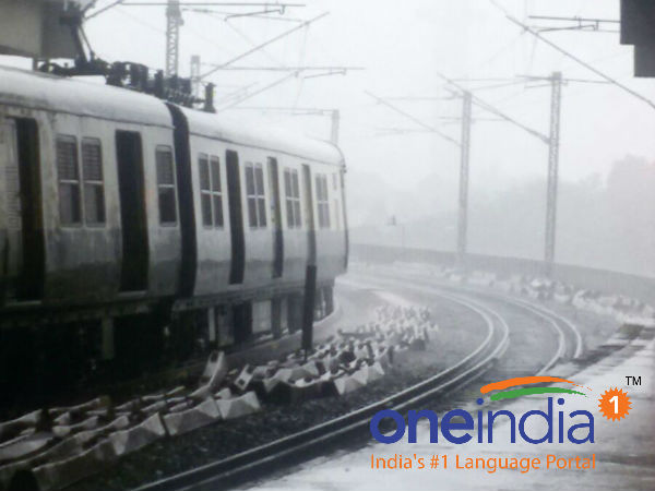 குளத்தின் சுவர் இடிந்தது: