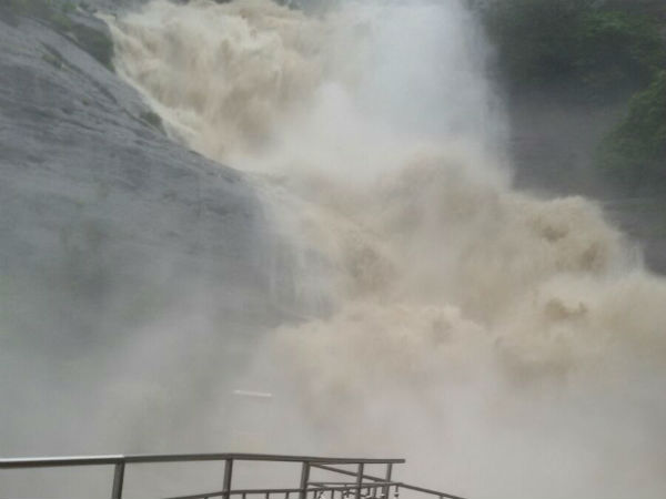 குற்றாலம்...