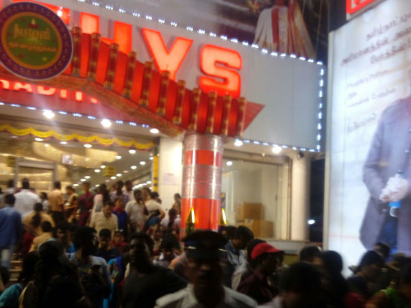 திணறிய தி.நகர்