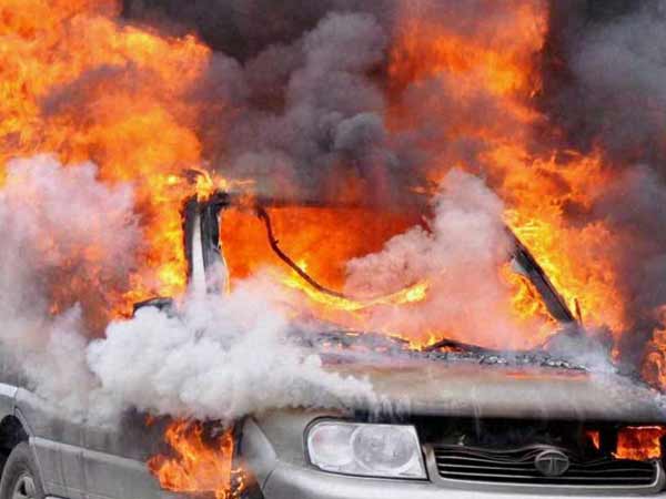 PRP's opponent's car torched near Madurai PRP's opponent's car torched near Madurai