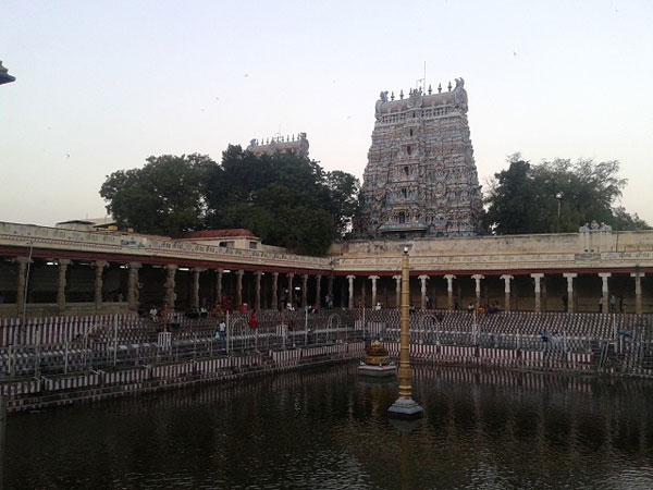 ஓவியம் உணர்த்தும் உலகு: