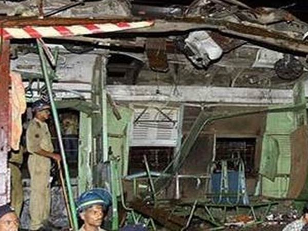 மும்பை ரயில் குண்டுவெடிப்பு தாக்குதல்: (07/11/2006)