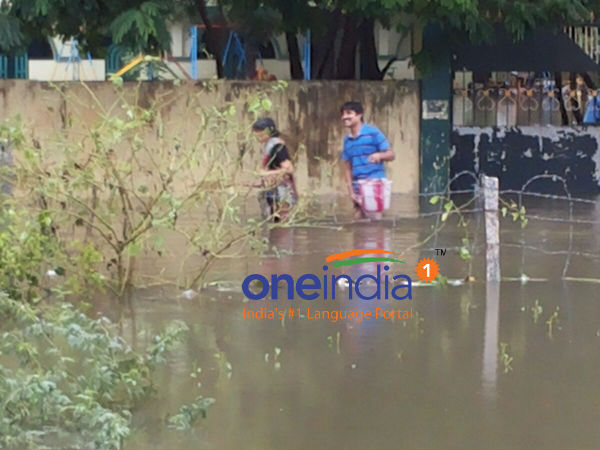 பெருக்கெடுத்த வெள்ளம்