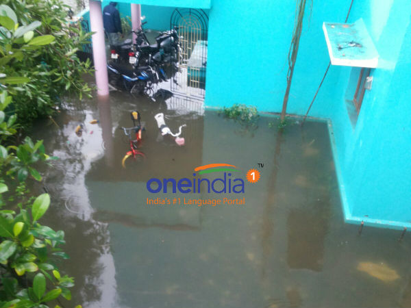 முழங்கால் அளவு தண்ணீர்