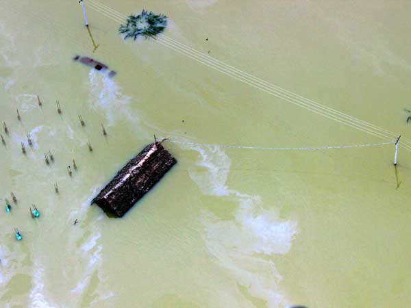 Army, IAF being rescue operations to save sinking Chennai