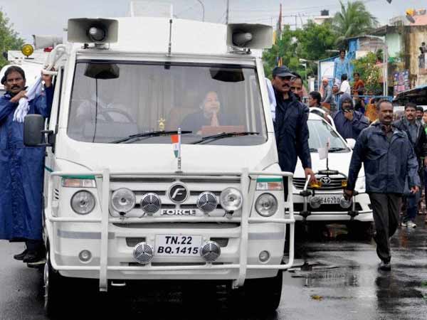 TN flood and lagging govts