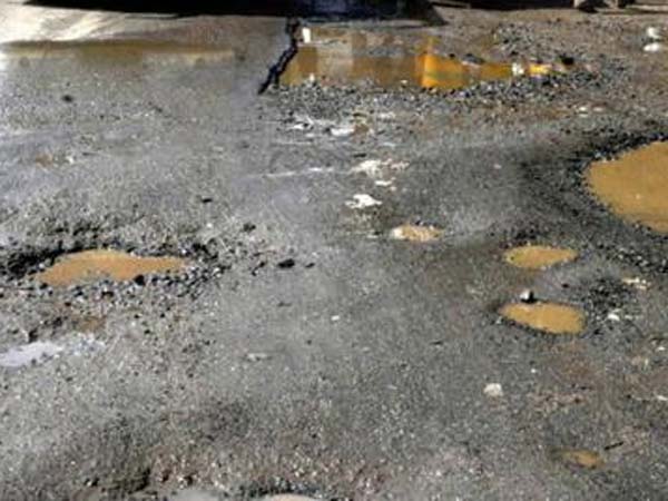 மோசமான சாலைகள்