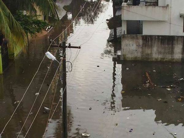 Flooded arest still sumerged in worries