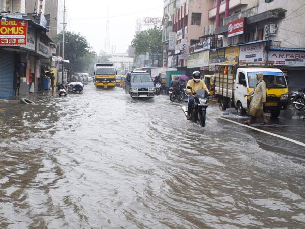 விழுப்புரத்தில் வெள்ளம்