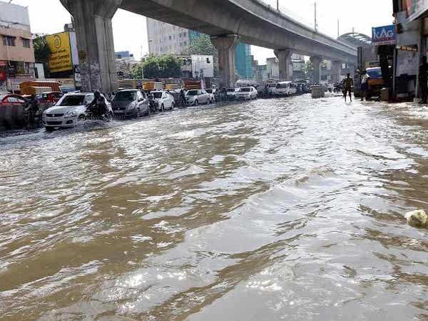 சென்னைக்கு தருவது போல இங்கும் தர வேண்டும்
