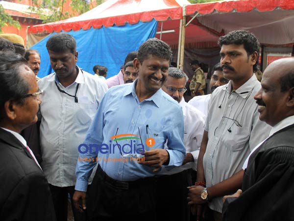 பூமி பூஜையுடன் துவக்கம்: