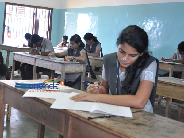 திருவள்ளூரில் 12 பள்ளிகள் விடுமுறை