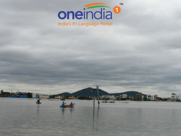 நிரம்பி வழியும் நீர் நிலைகள் நிரம்பி வழியும் நீர் நிலைகள்