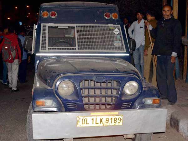 In Delhi's Biggest Heist, ATM Cash Van Driver Flees With Rs 22.5 Crore In Delhi's Biggest Heist, ATM Cash Van Driver Flees With Rs 22.5 Crore