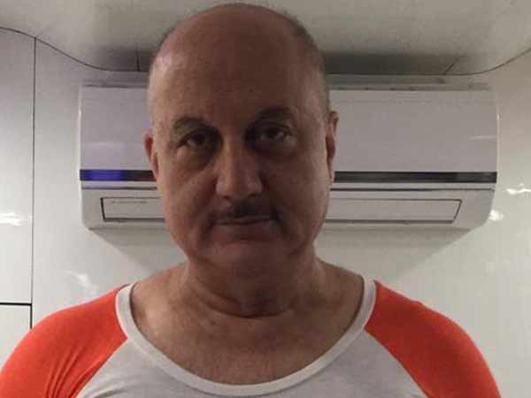 மக்களுக்கு இரங்குவோம்