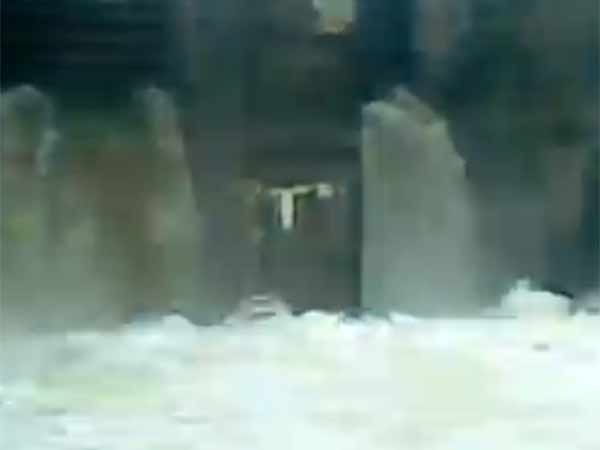 மதுராந்தகம் ஏரி திறப்பு