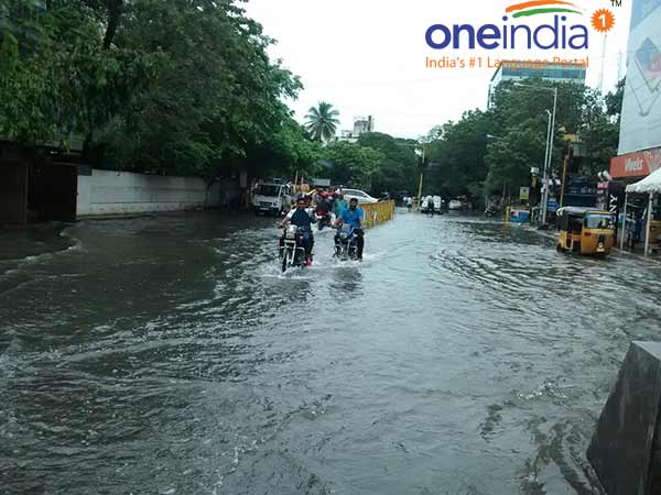 கிராமங்களுக்குள் தண்ணீர்