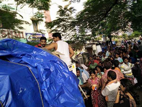 Tamilnadu flood: Tuticorin people showing their support