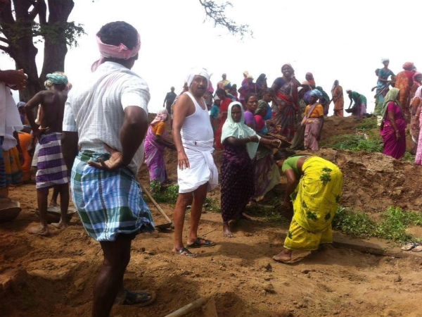 பம்பரமாக வைகோ