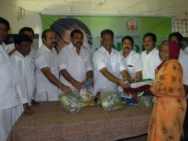 நிவாரணம் அளித்த ஓ.பி.எஸ்