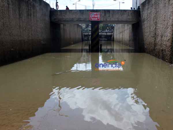 Did dead bodies recover from Chennai subway?