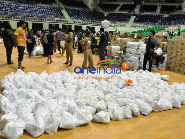 கல்லூரி மாணவர்கள்