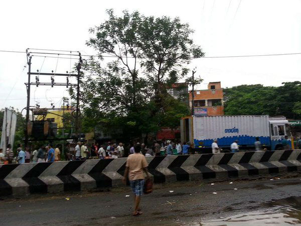 போக்குவரத்தே காரணம்...