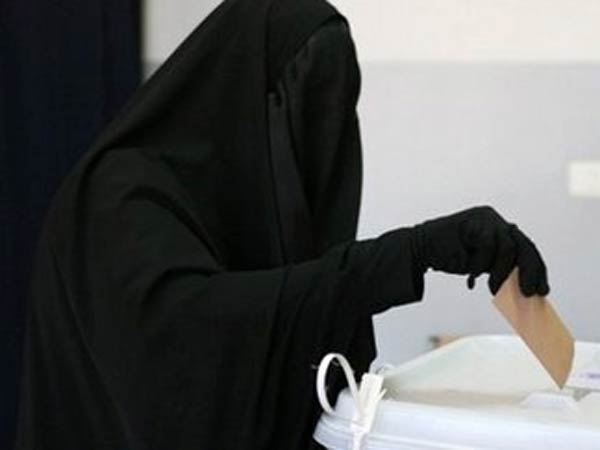 எங்கெங்கும் விழாக் கோலம்